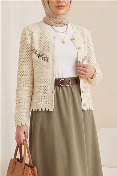 Düğmeli Önü Nakışlı Ajurlu Triko Hırka -Krem