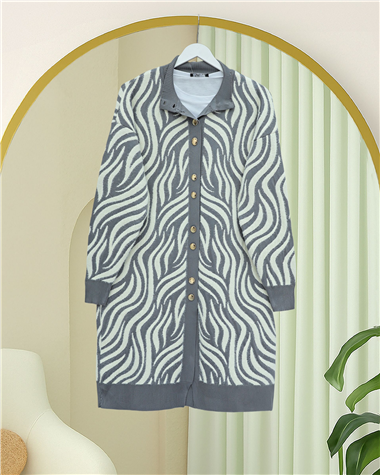 Düğmeli Zebra Desen Sakallı Triko Hırka -Gri