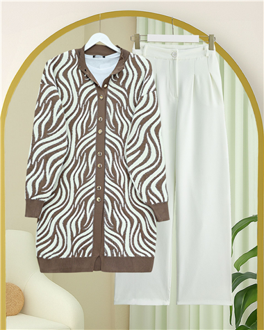 Düğmeli Zebra Desen Sakallı Triko Hırka -Açık Kahve
