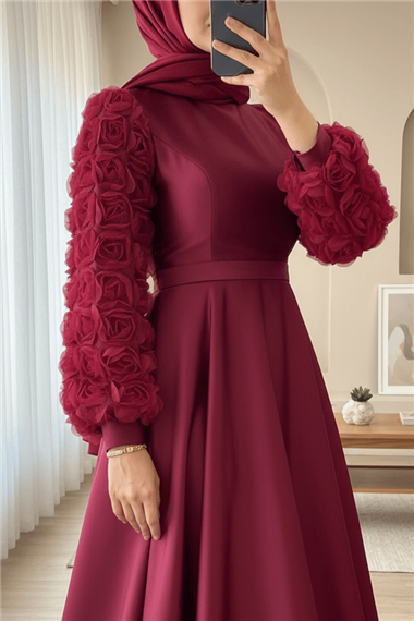 Eteği Ve Kolları Gül Detaylı Saten Abiye  -Bordo