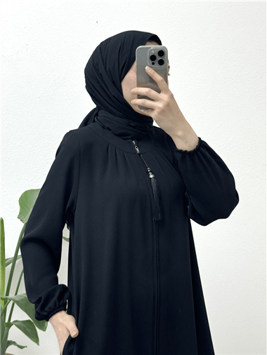 Fermuarı Püskül Detaylı Vatkalı Kap -Siyah