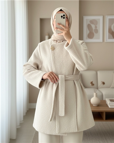 İçi Astarlı Tek Düğmeli Kemerli Sakallı Kap -Krem