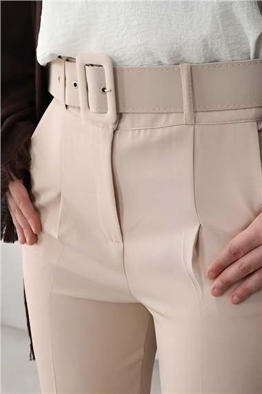 Kalın Kemerli Kumaş Pantalon    -Bej
