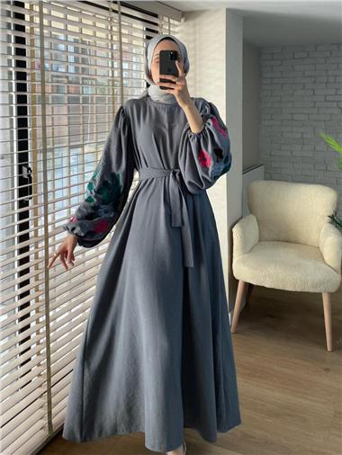 Kolları Balon Süzene İşlemeli Kemerli Elbise   -Gri