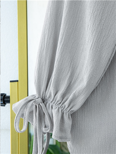 Kolu Bağcıklı Top Düğmeli Pantolonlu Krinkıl Takım -Gri