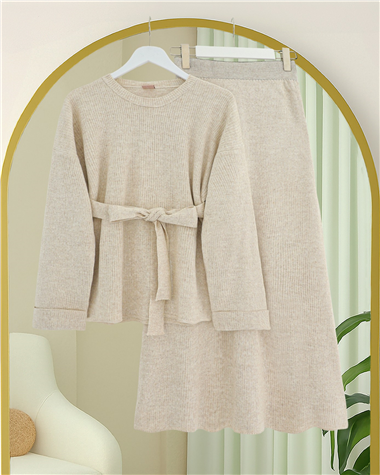 Kolu Katlamalı Beli Kemerli Yırtmaçlı Triko Takım  -Taş