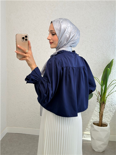 Kolu Lastikli Çiçek Detaylı Gömlek -Laci