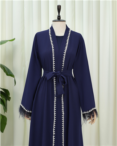 Kolu Tüylü Sıralı Taş Detaylı Kemerli Abaya  -Laci