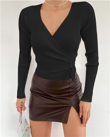 Kruvaze Yaka Önü Çift Kat Triko Crop  -Siyah