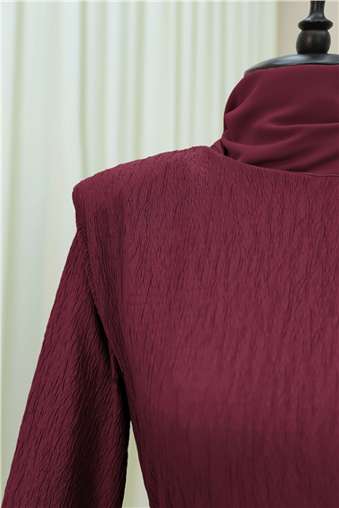 Omuzu Vatkalı Bağcıklı Bürümcük Elbise -Bordo