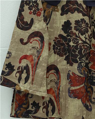 Önlük Yaka Yarım Düğmeli Yırtmaçlı Kapitone Tunik  -Bej