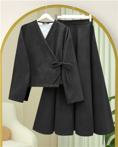 Önü Bağlamalı Etekli Kaşe Kimono Takım  -Siyah