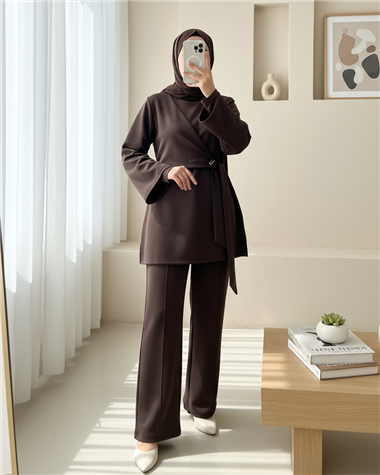 Önü Çapraz Bağlamalı Yırtmaçlı Scuba Takım  -K. Kahve