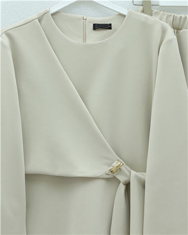 Önü Çapraz Bağlamalı Yırtmaçlı Scuba Takım  -Bej