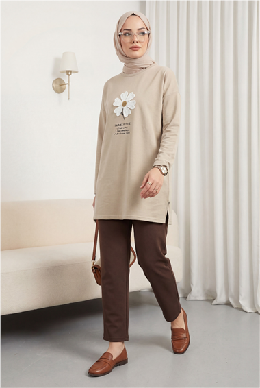 Önü Çiçek Nakışlı Bisiklet Yaka Penye Tunik -Vizon