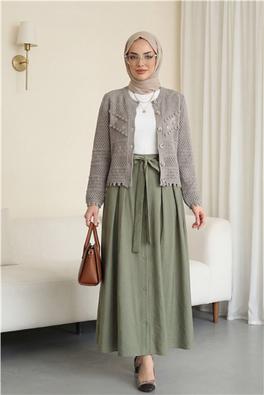 Önü Çiçek Nakışlı Ponponlu Düğmeli Triko Hırka -Toprak