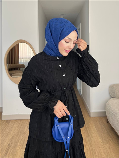 Önü Düğmeli Beli Bağcıklı Kolu Lastikli Etekli Dantelli Takım -Siyah