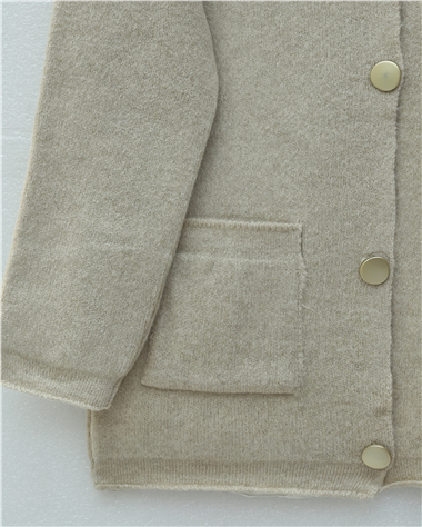 Önü Düğmeli Çift Cepli Yumoş Triko Hırka -Taş