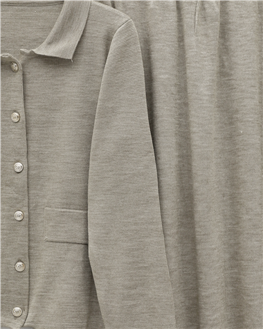 Önü Düğmeli Etekli Yakalı Triko Takım -Toprak