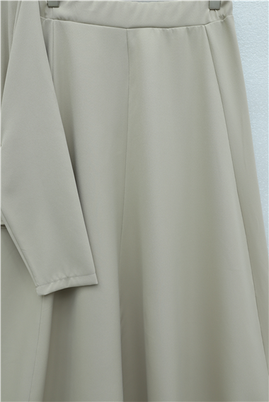 Önü Pileli Ve Düğmeli Beli Bağlamalı Etekli Krep Takım  -Bej