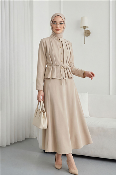 Önü Pileli Ve Düğmeli Beli Bağlamalı Etekli Krep Takım  -Bej