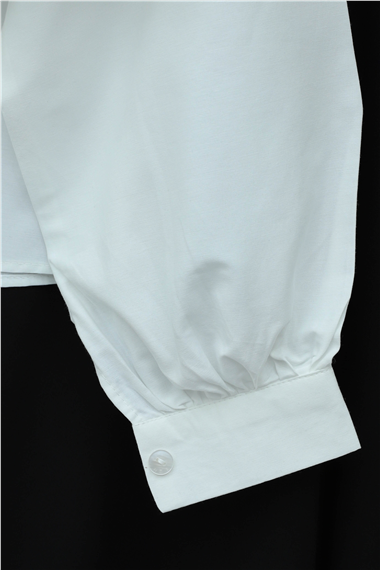 Önü Ve Omuzu Fırfır Detaylı Poplin Gömlek Bluz -Beyaz