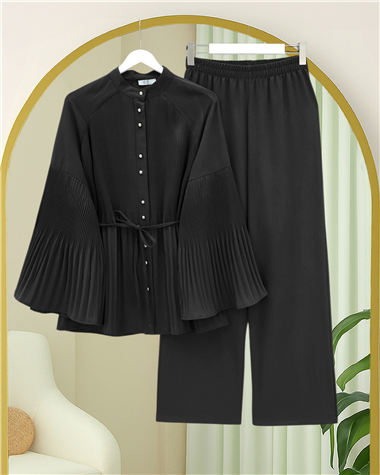 Piliseli Hakim Yaka Düğmeli Krep Takım -Siyah