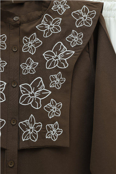 Plastron Detaylı Nakışlı Poplin Gömlek -Kahve