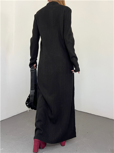 فستان تريكو بأزرار وياقة بولو - أسود