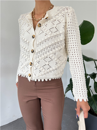 Ponponlu Ajurlu Düğmeli Hırka -Ekru