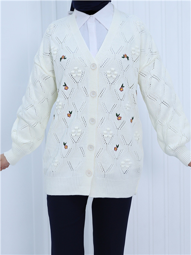 Ponponlu Çiçek Nakışlı Düğmeli Hırka -Ekru