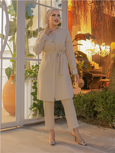 تونيك طويل من الكتان بأزرار مطرزة بالأحجار - بيج