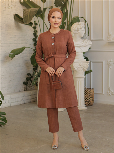 تونيك طويل من الكتان بأزرار مطرزة بالأحجار -K. قهوة