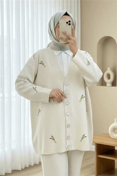 Taşlı Düğmeli Dal Desenli Triko Hırka -Krem