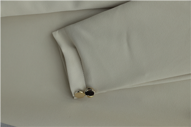 Tek Düğmeli Cep Detaylı Kruvaze Yaka Pantolonlu Krep Takım -Bej