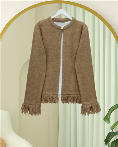 Tek Düğmeli Saçaklı Yumoş Triko Hırka  -Vizon