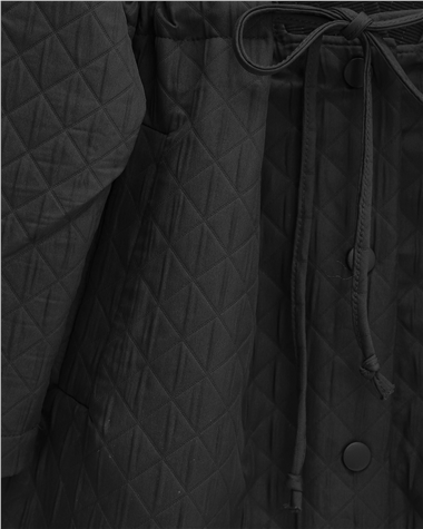 V Yaka Beli Bağcıklı Cepli Düğmeli Kap -Siyah