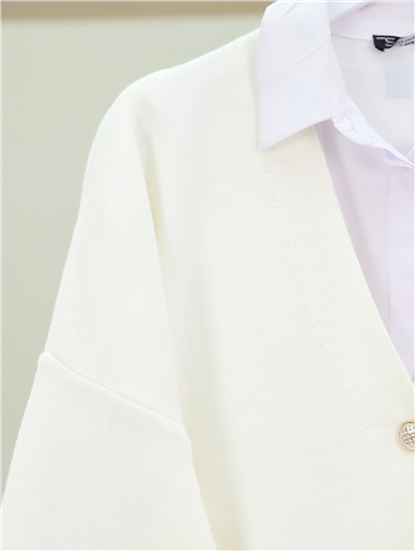 V Yaka Düğmeli Oversize Triko Hırka -Ekru