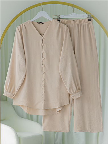 V Yaka Düğmeli Pantolonlu Ayrobin Takım -Bej