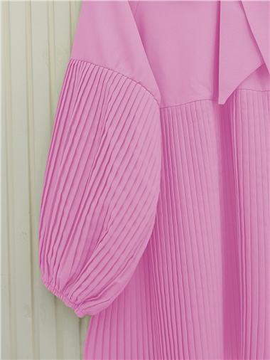 Yakası Bağcıklı Kolları ve Eteği Pliseli Tunik -Pembe