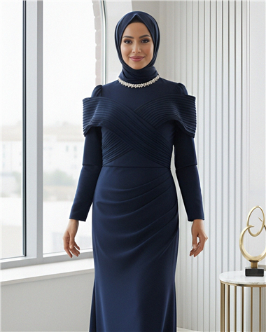 Yakası Taş Detaylı Omuzu Kat Drapeli Abiye -Laci