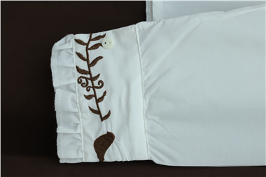 Yakası Ve Kolu Kuş Nakışlı Önü Fırfırlı Poplin Gömlek -Beyaz