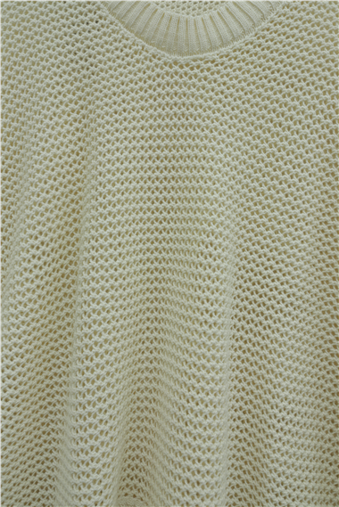 Yarasa Kol Ajurlu Triko Kazak -Krem