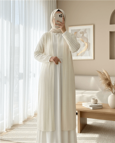 Yırtmaçlı Örgü Desen Uzun Hırka -Beyaz
