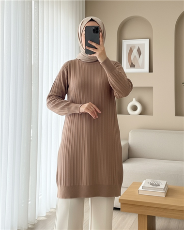 Yuvarlak Yaka İnce Çizgili Triko Tunik -Kahve