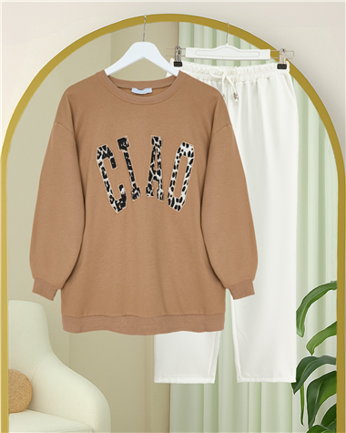 Yuvarlak Yaka Önü Nakışlı Sweat -Vizon