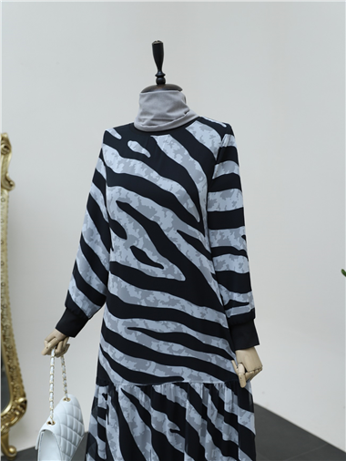 Zebra Desen Eteği Parçalı Astarlı Şifon Elbise -Siyah