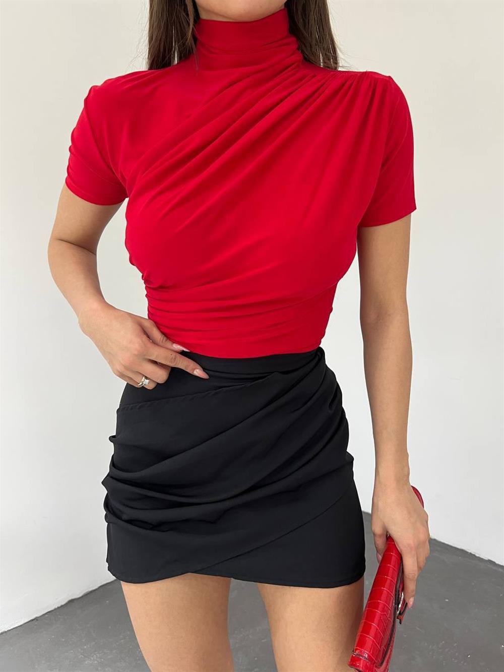 Çapraz Büzgülü Yarım Boğazlı Sandy Bluz -Kırmızı - 358-10467-R33 | Kadın  Giyim Bluz Modelleri | KaliteMall.com