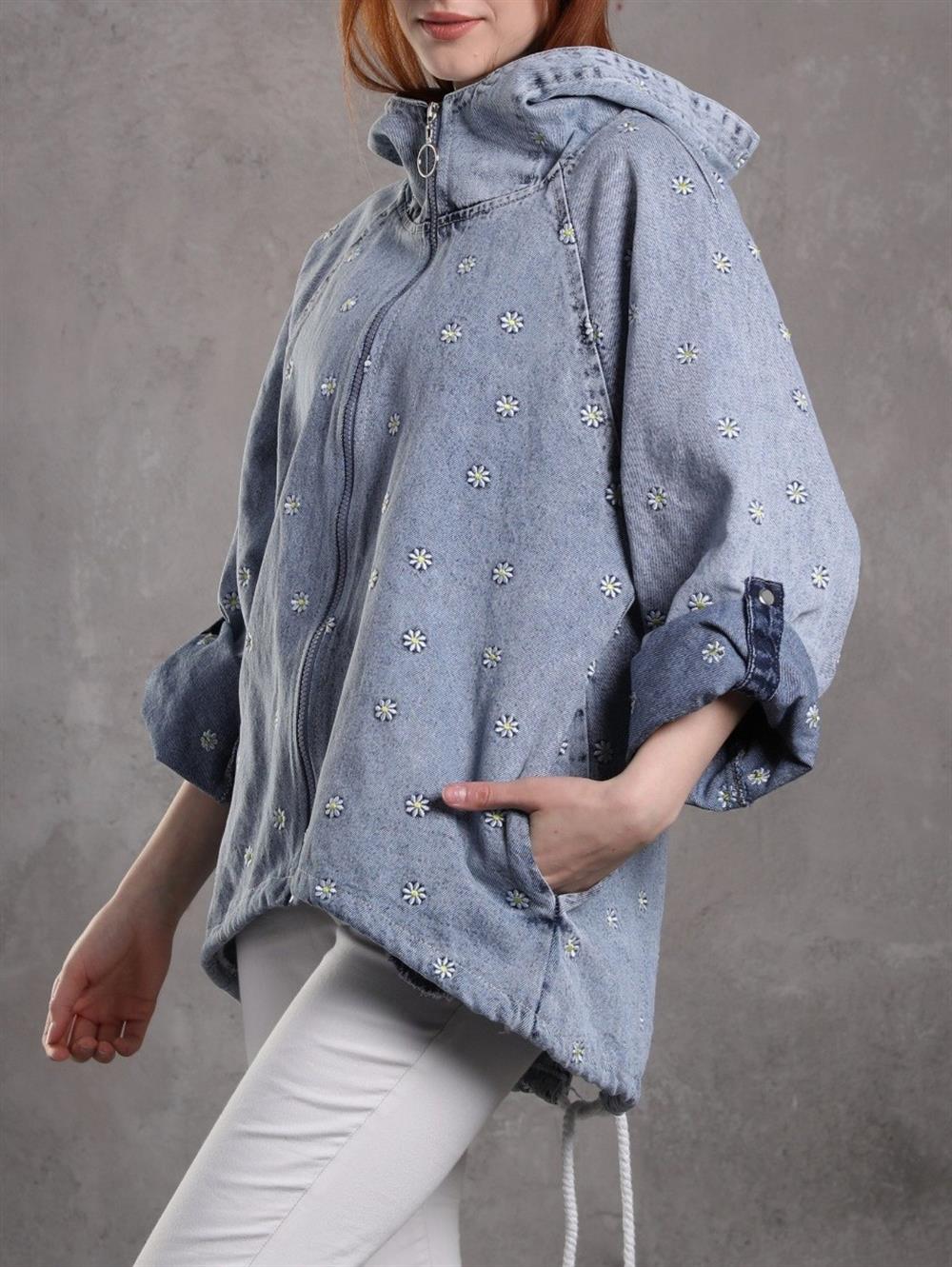 Sabit Kapşonlu Papatya Nakışlı Fermuarlı Kot Ceket -Buz Mavi - 259-338-R37  | Asist Marka Kot Ceket Modelleri | Kadın Tesettür Giyim - KaliteMall.com