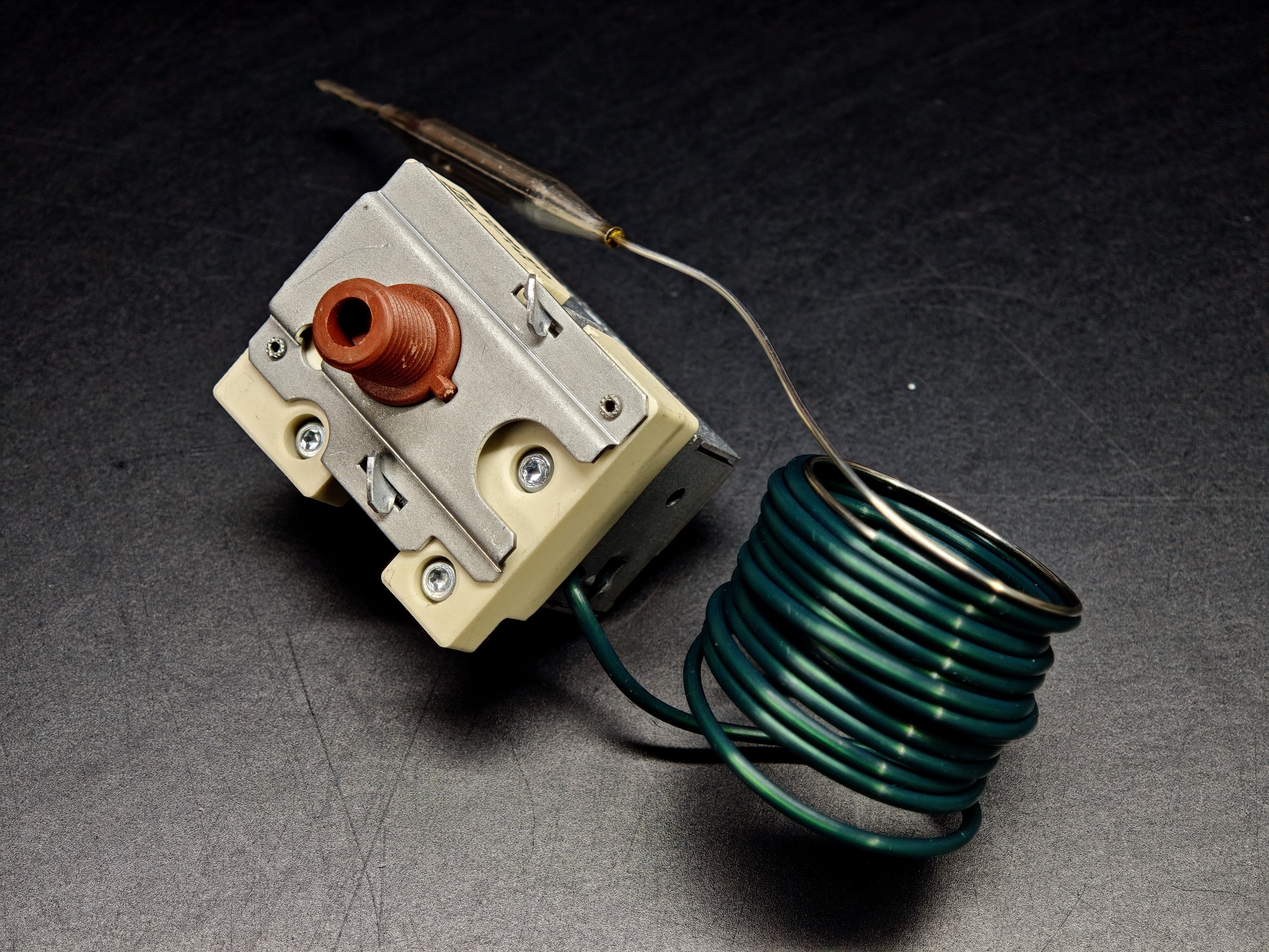 EGO 56.10534.510 183°C Monofaze Limitör Termostat Ø6×61mm Prob 1460mm Kapiler